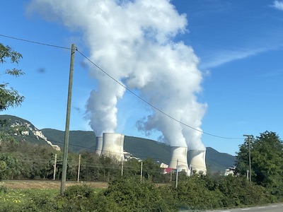 centrale de Cruas proche du site nucléaire du Tricastin